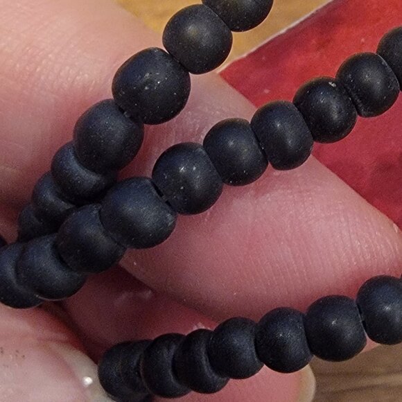 Black Matte Glass 4MM Round Beads 15 Inch/38CM Halcraft Bead Gallery # 97767 - Picture 2 of 9